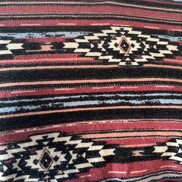 Forever 21 Tribal multi color long sleeve crop top - Picture 3 of 5